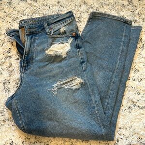 Like new American eagle mom jeans, only worn one time!